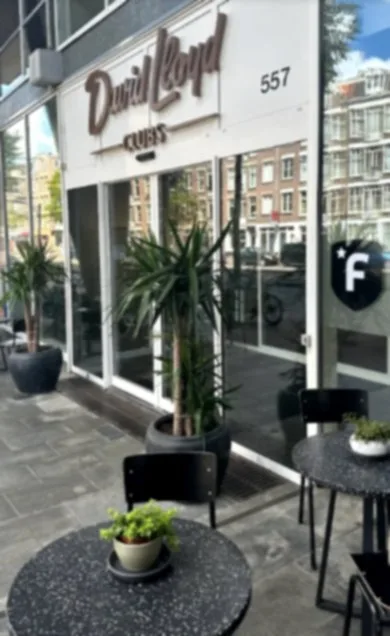 David Lloyd Amsterdam 2026 | Membership Prices, Opening Hours & Facilities Guide 2 Modern urban leisure space with neutral architecture and contemporary design